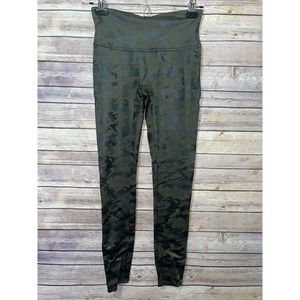 Spanx Women's Leggings Green Camo Shaping Slimming Size M EUC